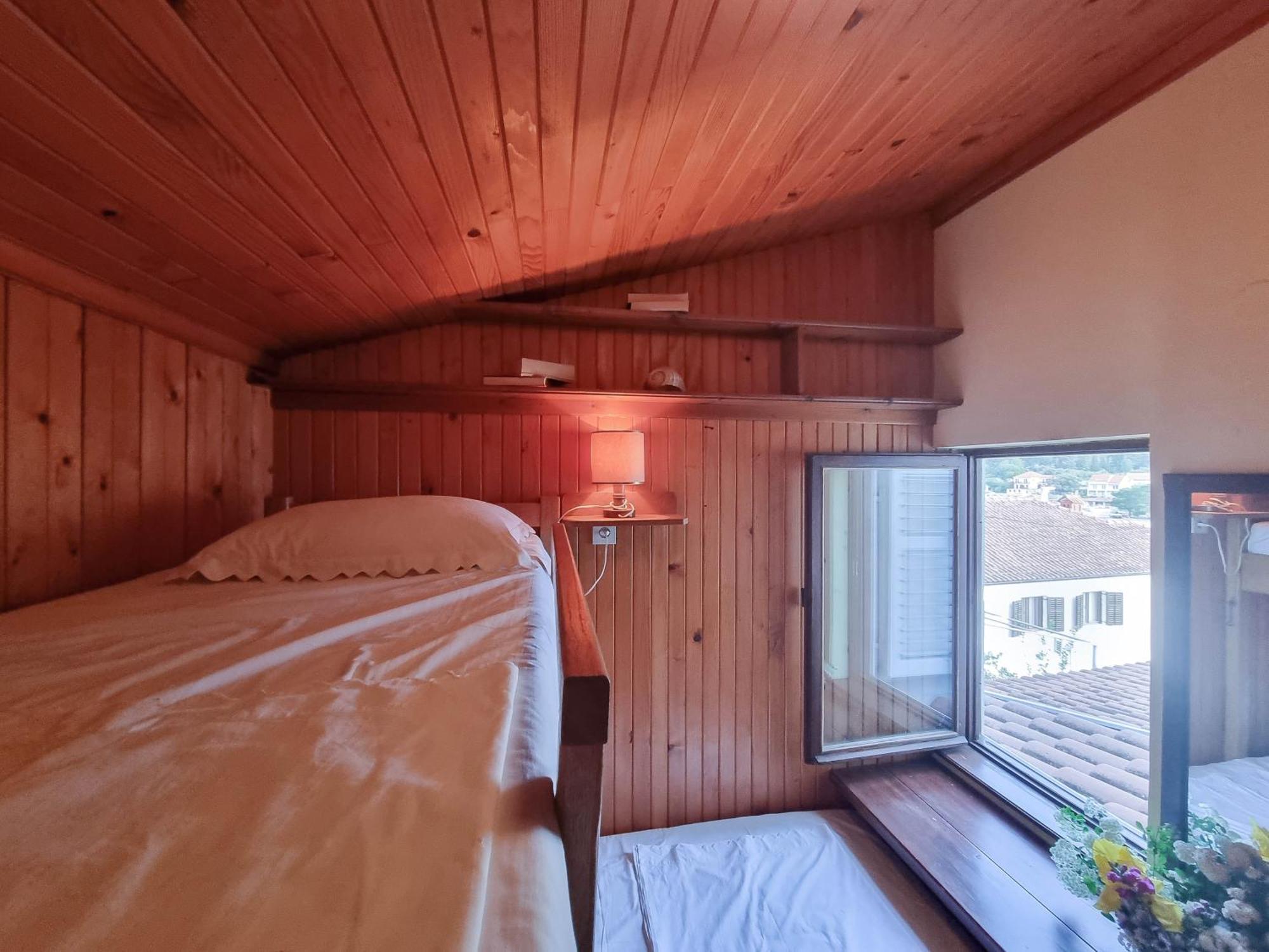 And By The Sea 3* Vrboska